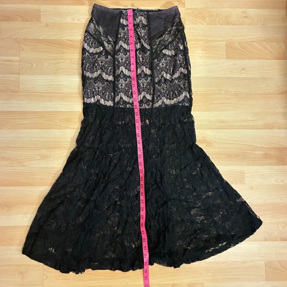 Guess Black & Cream Lace Maxi Skirt | Women Small | Boho Chic Mermaid Style - Picture 6 of 10